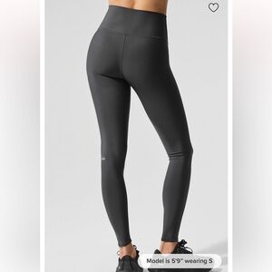High-Waisted Airlift Leggings in Anthracite